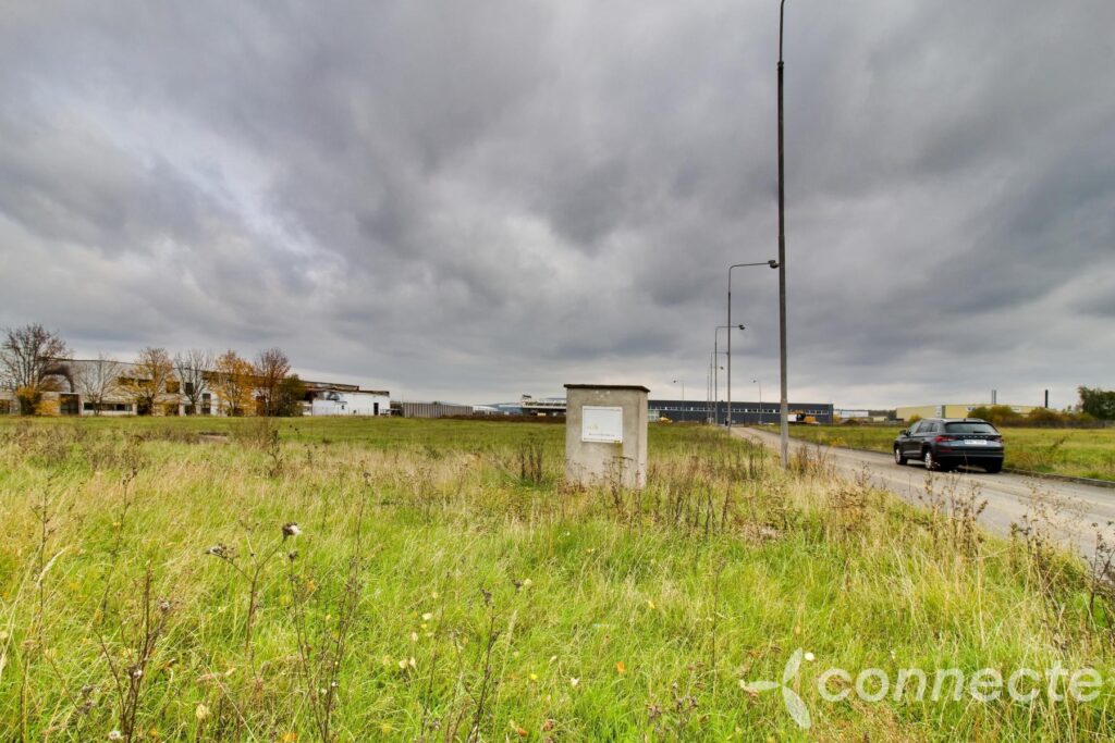 Prodej komerčního pozemku - Žebrák (2)